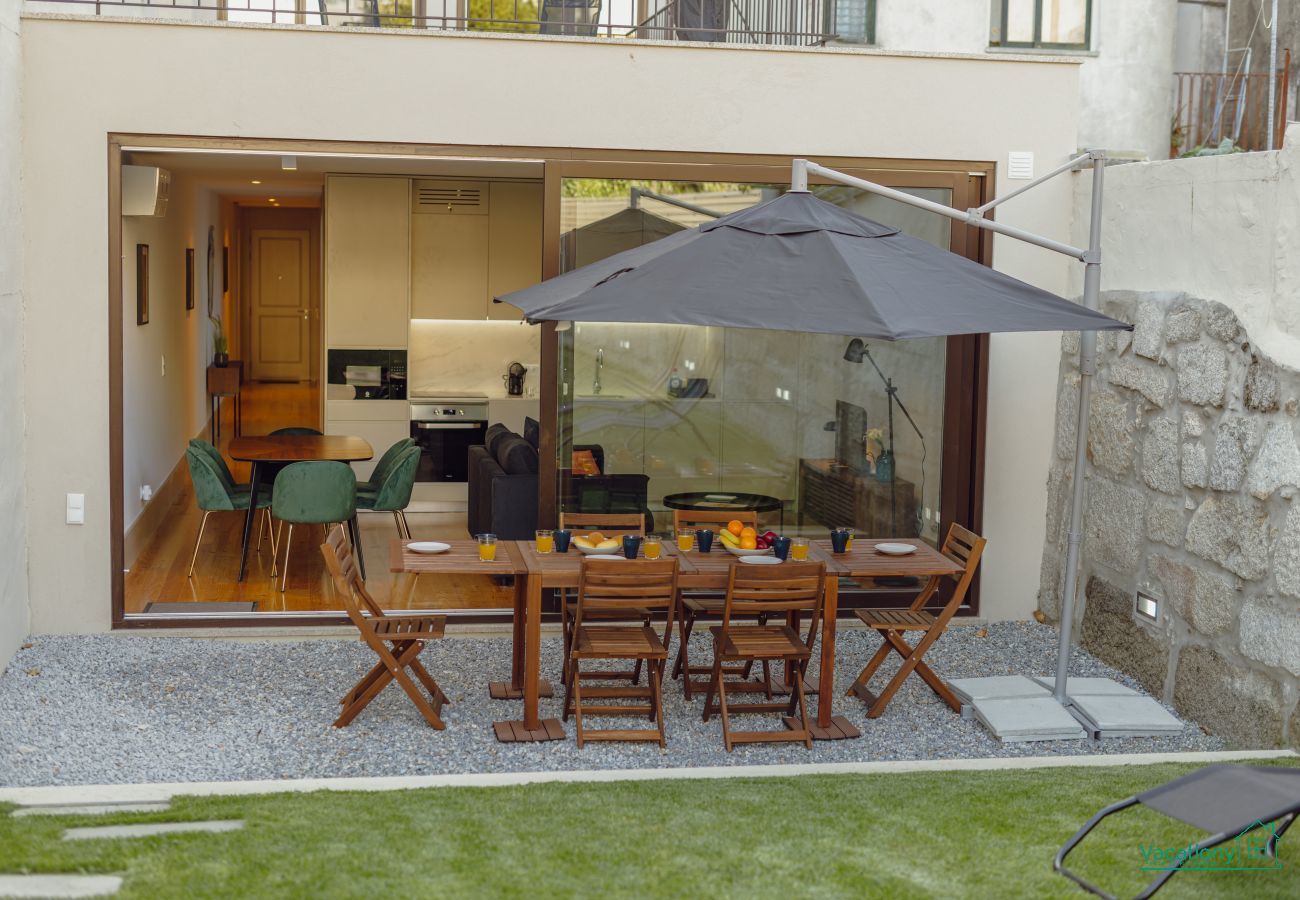 Apartamento em Porto - LEGACY OPORTO PREMIUM APARTMENT B