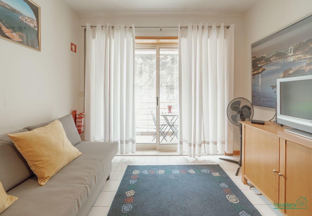 Apartamento em Porto - DOWNTOWN TRINDADE WITH TERRACE by VACATIONY