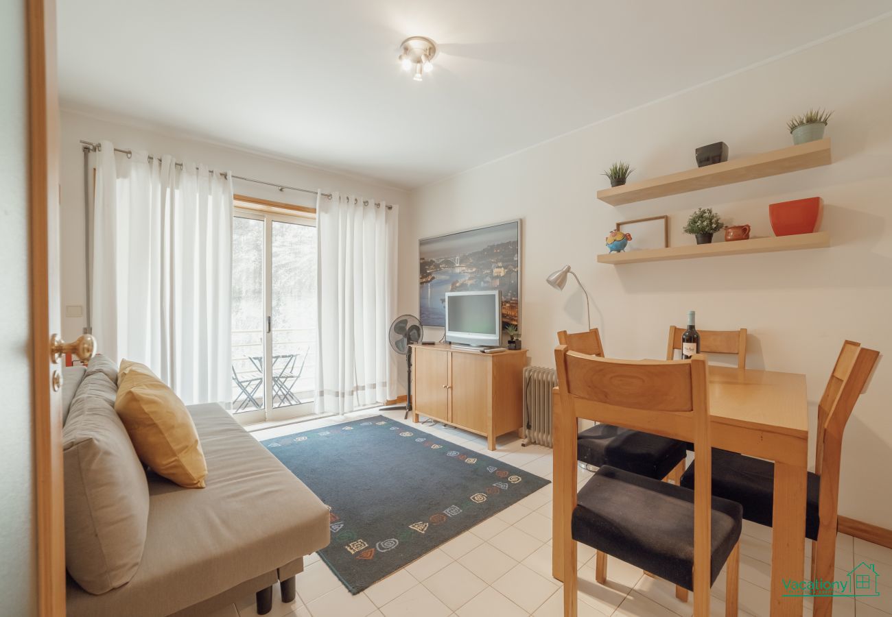 Apartamento em Porto - DOWNTOWN TRINDADE WITH TERRACE by VACATIONY