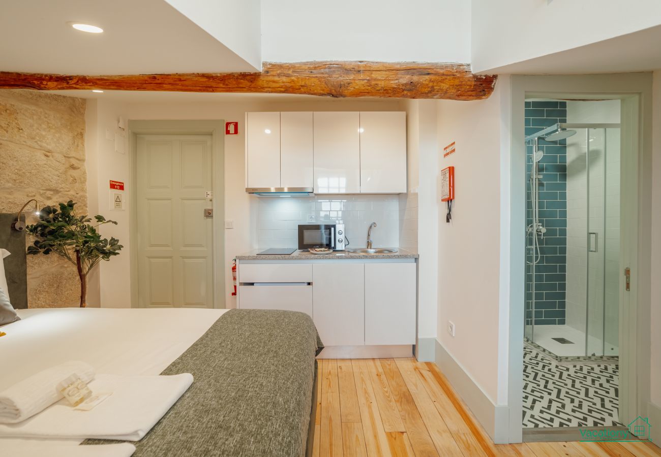 Apartamento em Porto - DOWNTOWN SUITE F by VACATIONY