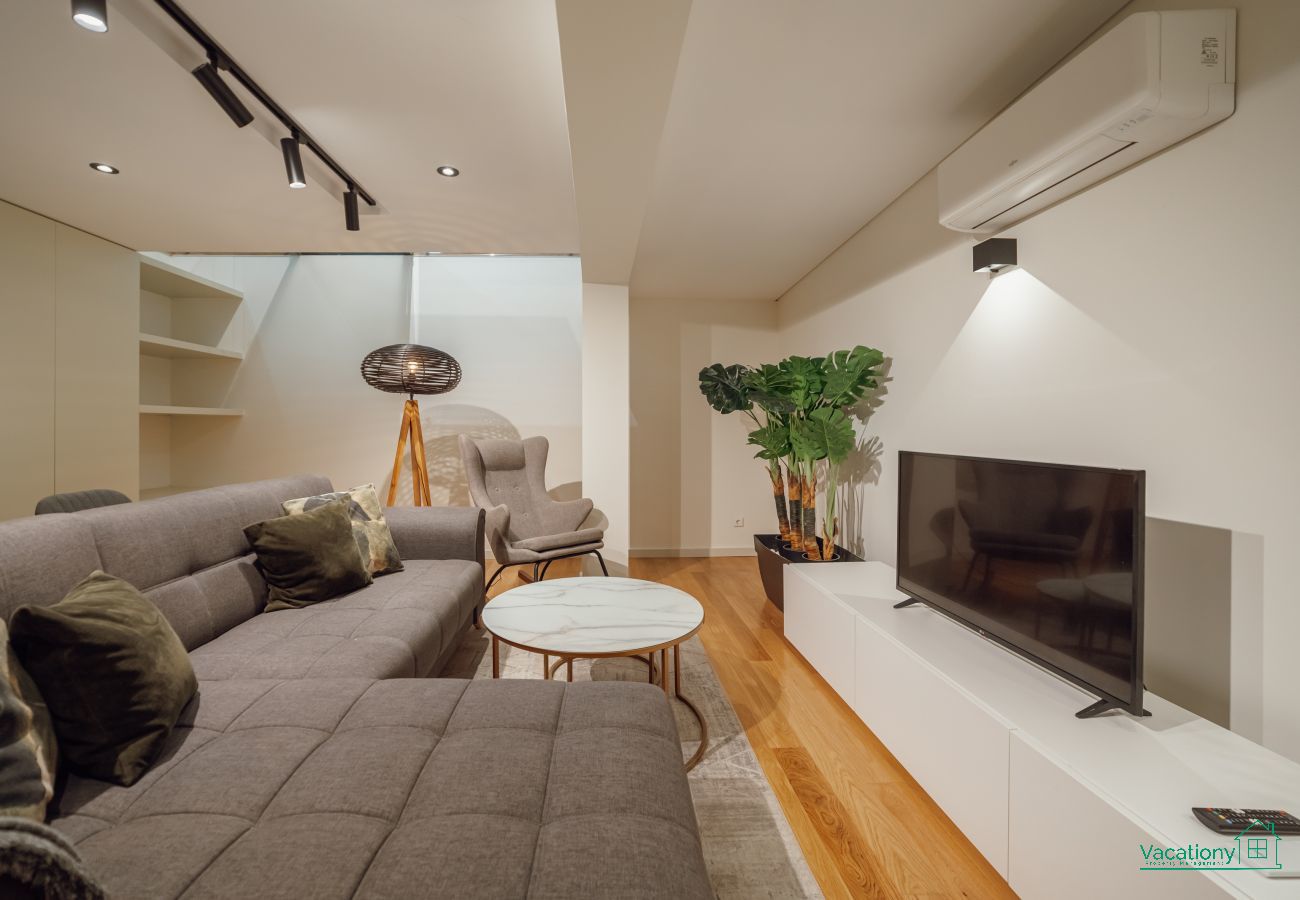 Apartamento em Porto - 24 AGOSTO AMAZING TRIPLEX by VACATIONY