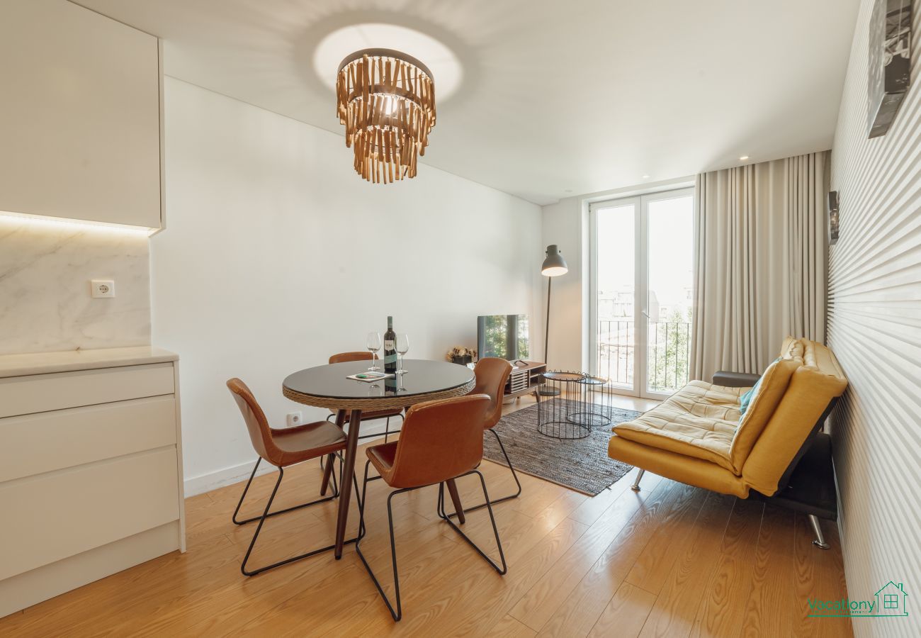 Apartamento em Porto - DOWNTOWN BRIGHT & BALCONY APARTMENT by VACATIONY