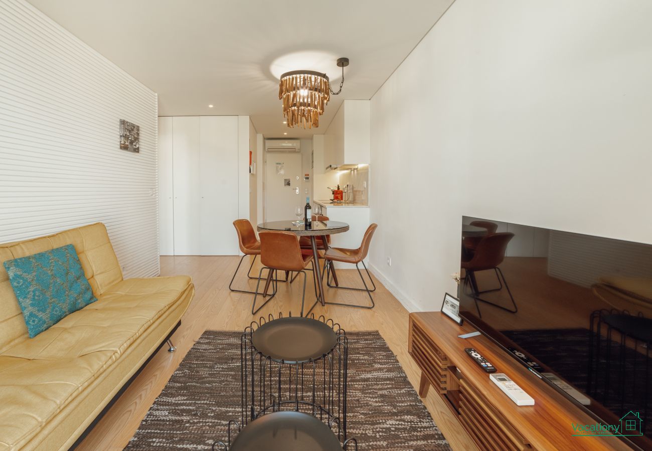 Apartamento em Porto - DOWNTOWN BRIGHT & BALCONY APARTMENT by VACATIONY