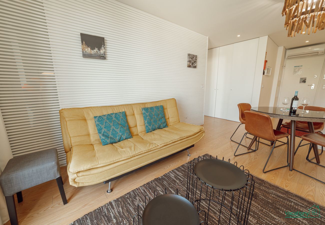 Apartamento em Porto - DOWNTOWN BRIGHT & BALCONY APARTMENT by VACATIONY