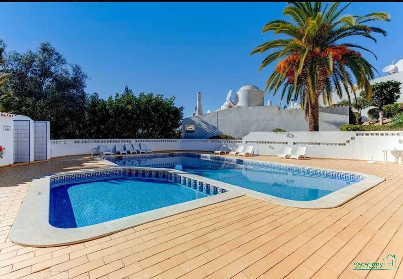 Casa geminada em Lagoa - CARVOEIRO POOL HOUSE by VACATIONY