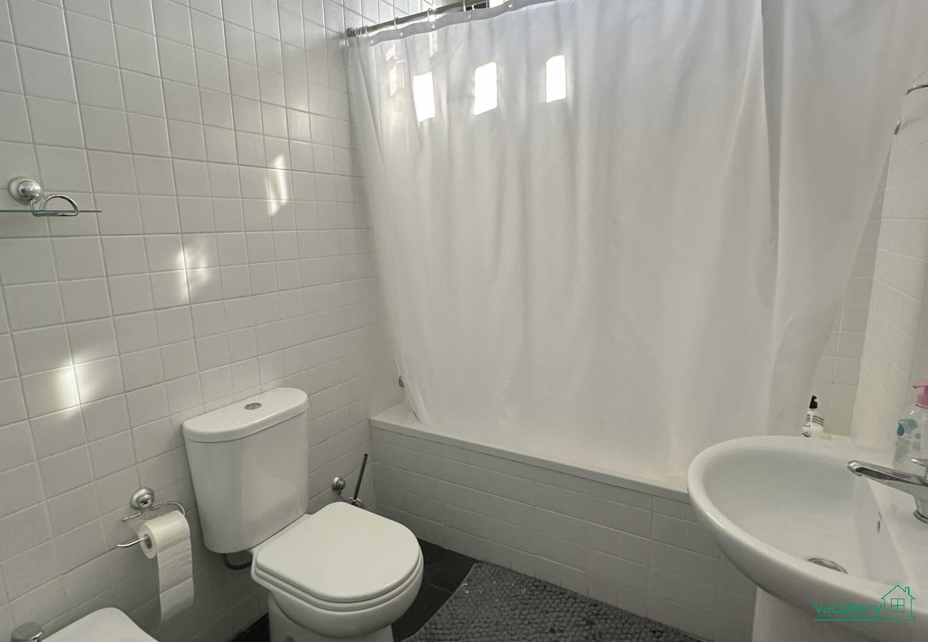 Quarto em Bragança - CASA LUIS GONZAGA - GRUPO CORAL by VACATIONY