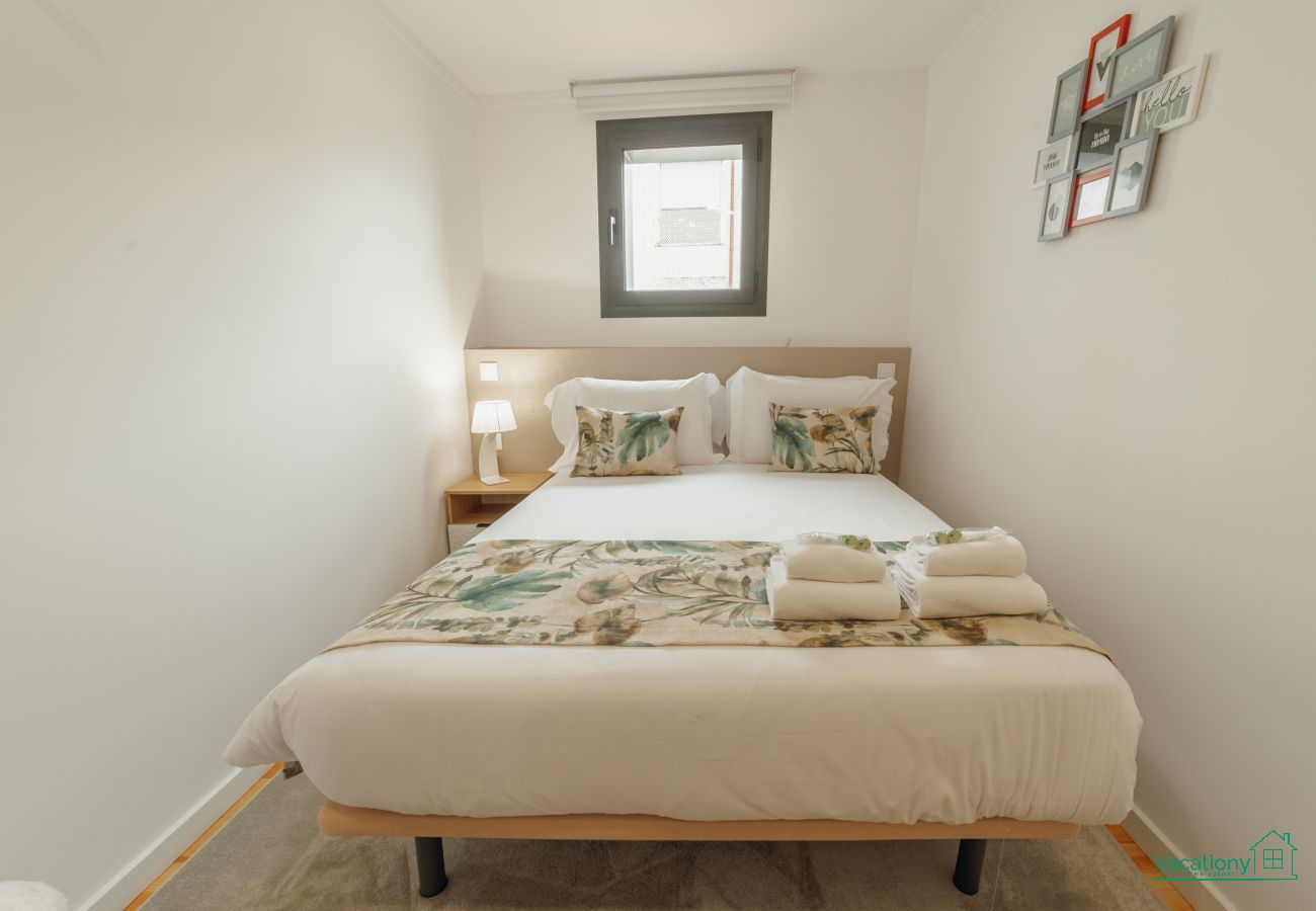Apartamento em Porto - CITY CENTER COMFORT APARTMENT B by VACATIONY