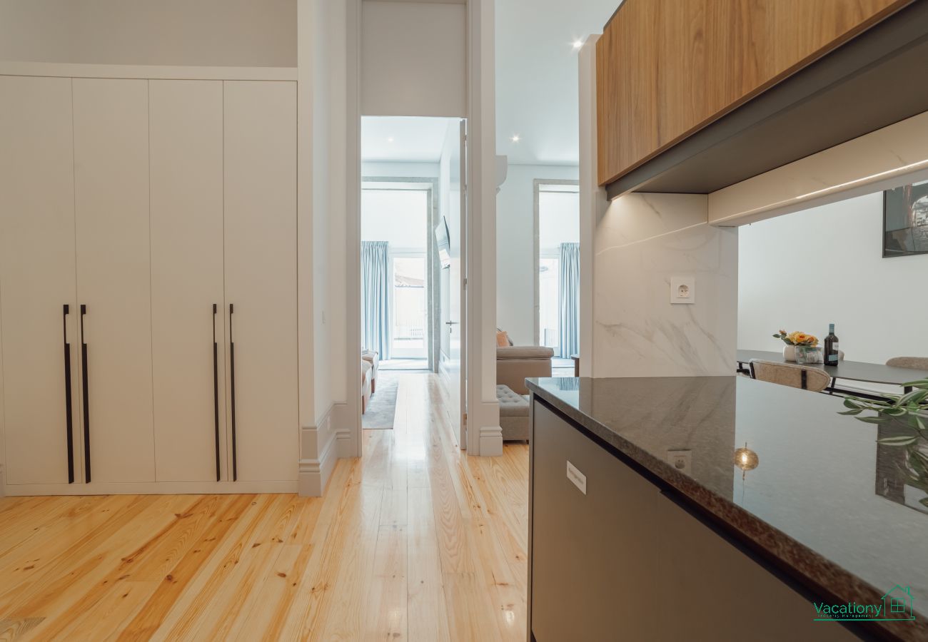 Apartamento em Porto - DOWNTOWN GOLD BOLHÃO B WITH TERRACE by VACATIONY
