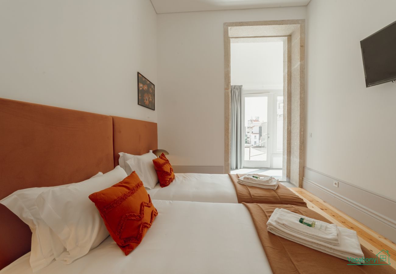 Apartamento em Porto - DOWNTOWN GOLD BOLHÃO B WITH TERRACE by VACATIONY