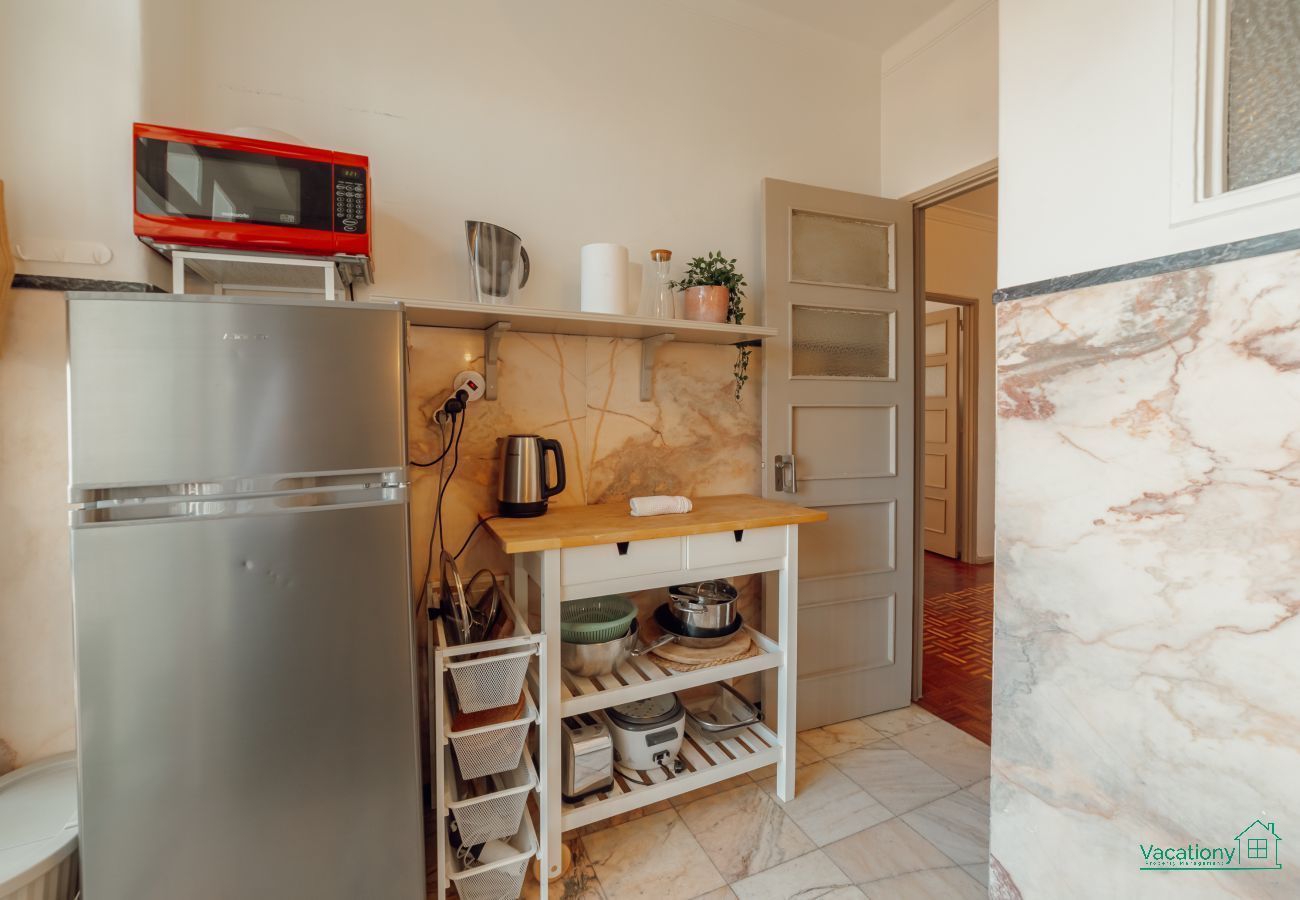 Apartamento em Porto - SANTA CATARINA FLAT 2BD with BALCONY by VACATIONY