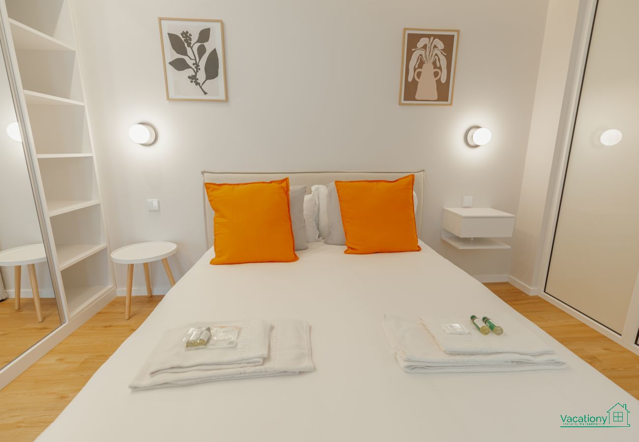 Apartamento em Porto - BRIGHT WINDOW APARTMENT by VACATIONY