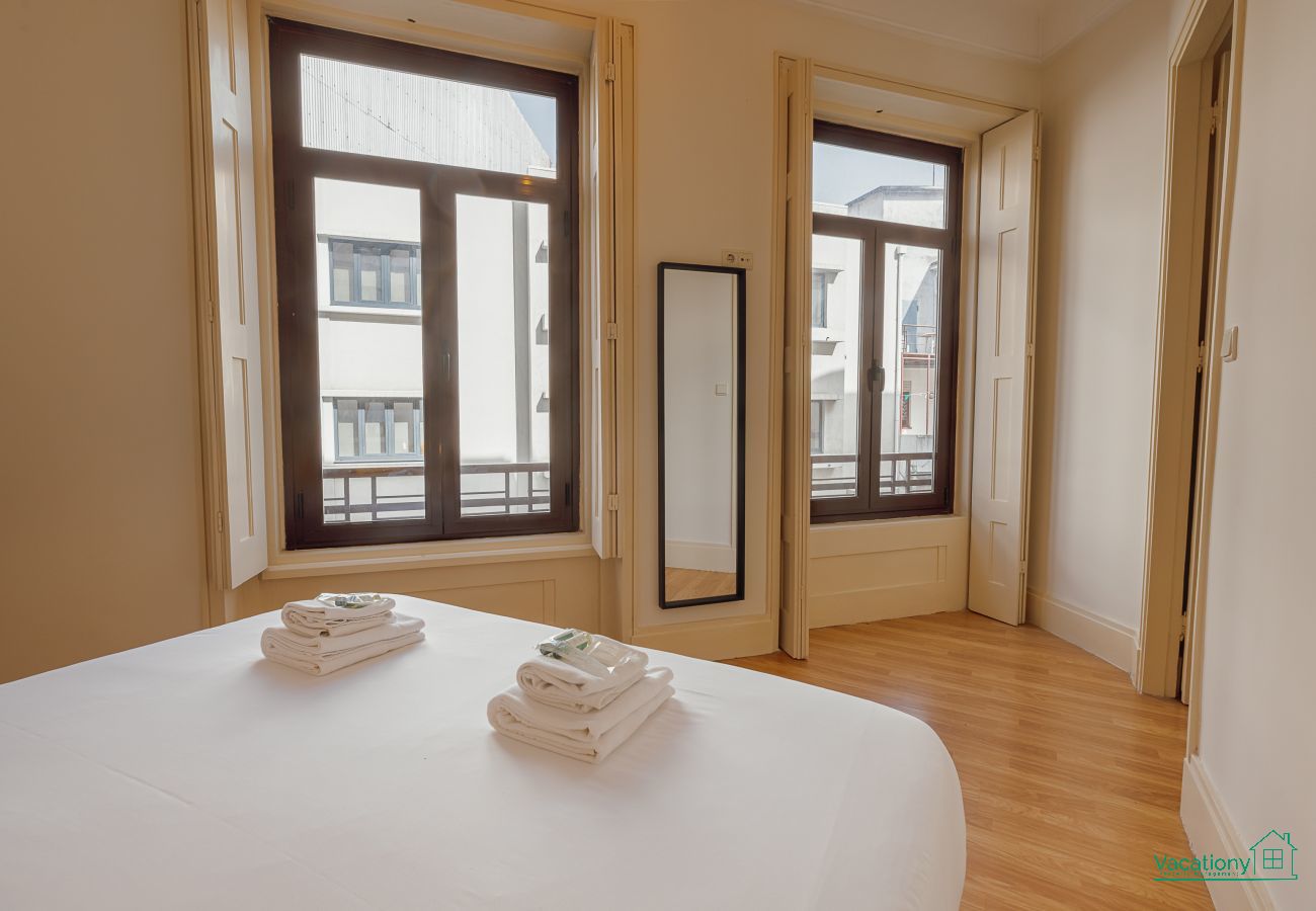 Apartamento em Porto - CITY CENTER TERRACE APARTMENT by VACATIONY