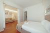 Apartment in Porto - GRAND APARTMENT MERCADO BOM SUCESSO by VACATIONY