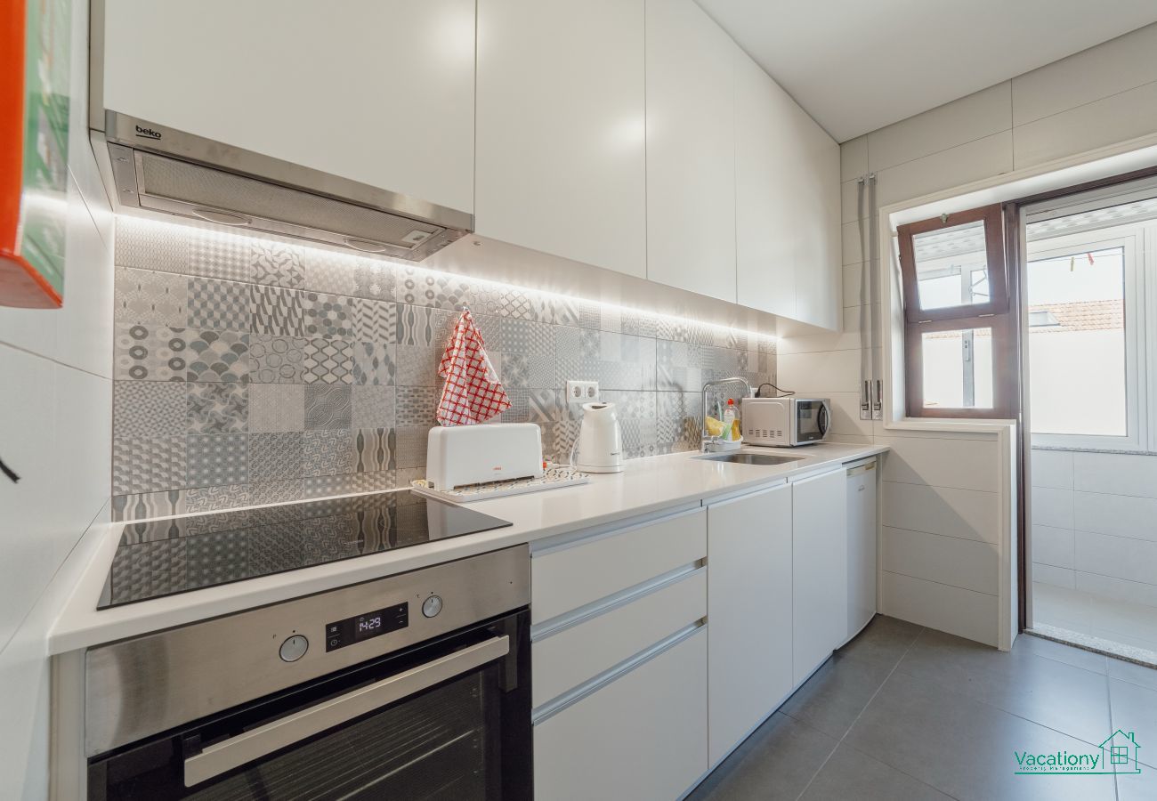 Apartment in Porto - DOWNTOWN DESIGN WITH BALCONY