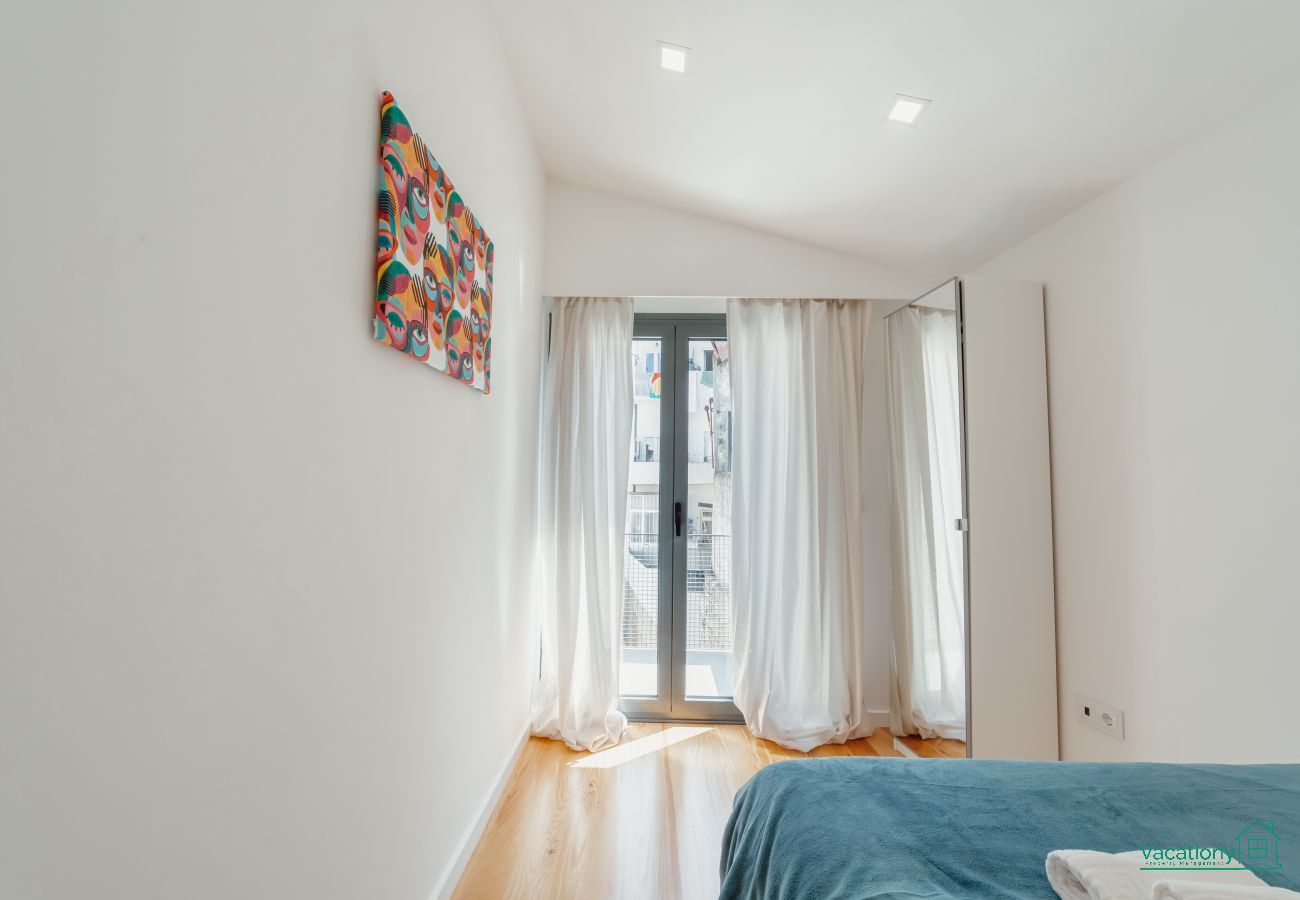 Apartment in Porto - COURTYARD OPORTO DESIGN APARTMENT M