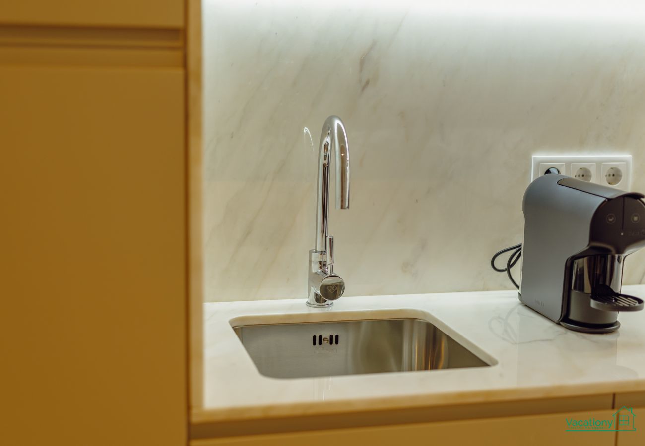 Apartment in Porto - LEGACY OPORTO DESIGN APARTMENT F