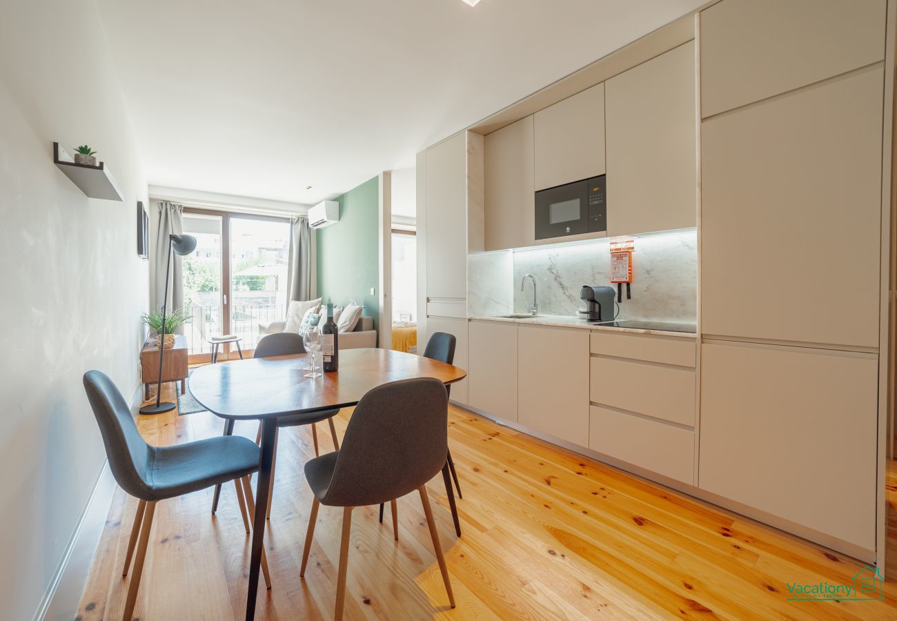 Apartment in Porto - LEGACY OPORTO PREMIUM APARTMENT C by VACATIONY