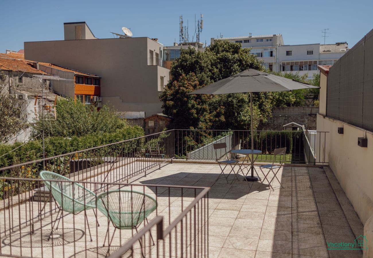Apartment in Porto - LEGACY OPORTO PREMIUM APARTMENT C by VACATIONY