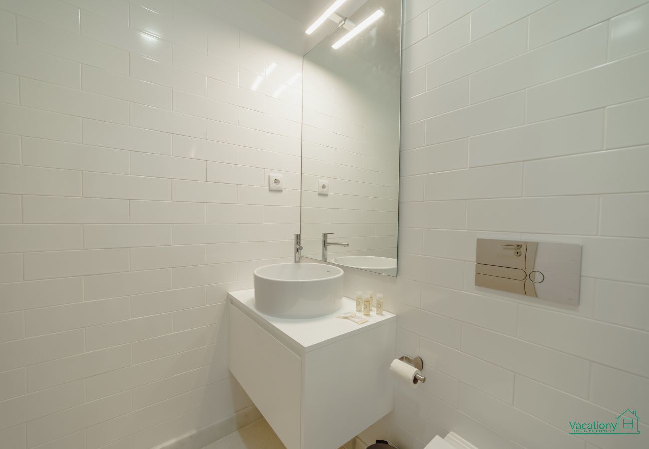 Apartment in Porto - LEGACY OPORTO PREMIUM APARTMENT B