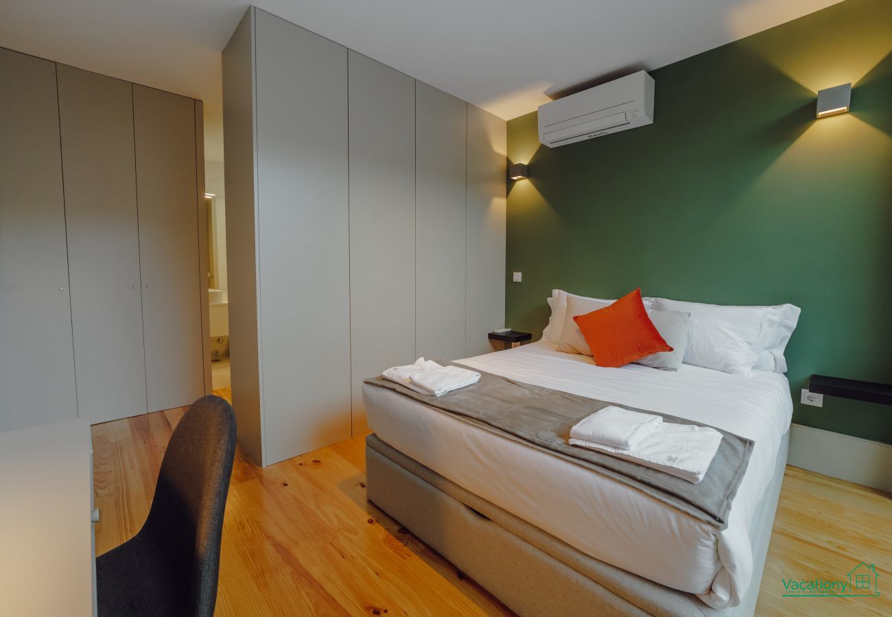 Apartment in Porto - LEGACY OPORTO PREMIUM APARTMENT B
