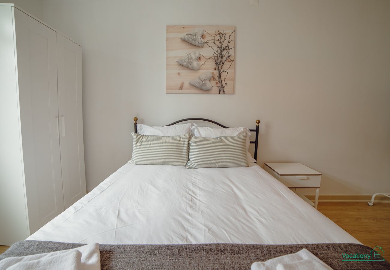 Apartment in Porto - ALEGRIA FLAT IN CITY CENTER with ELEVATOR