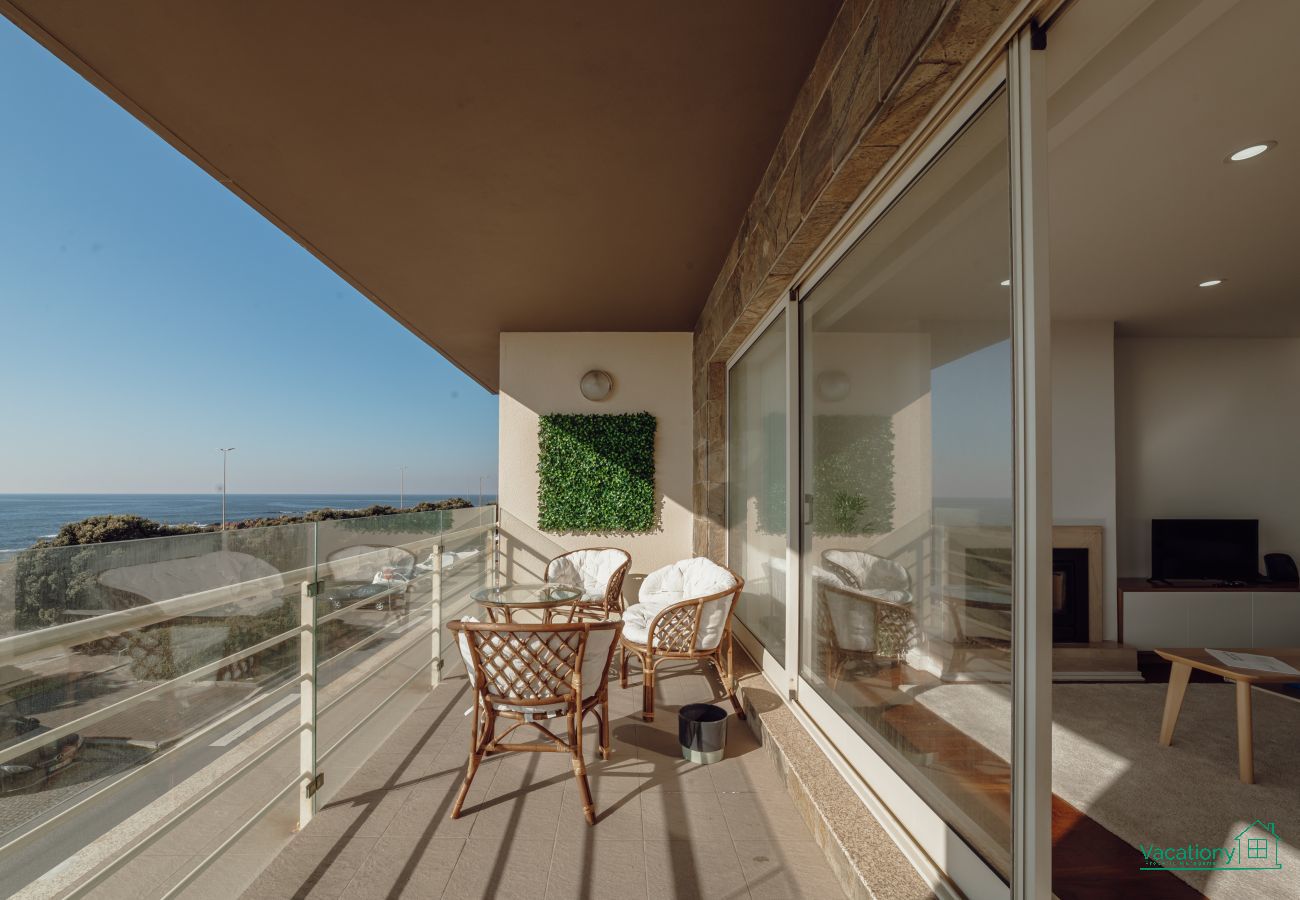 Apartment in Matosinhos - MODERN GRAND SEASIDE &  SEA VIEW