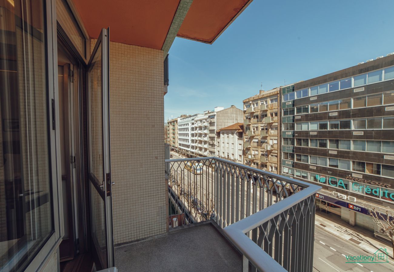Apartment in Porto - GRAND APARTMENT MERCADO BOM SUCESSO