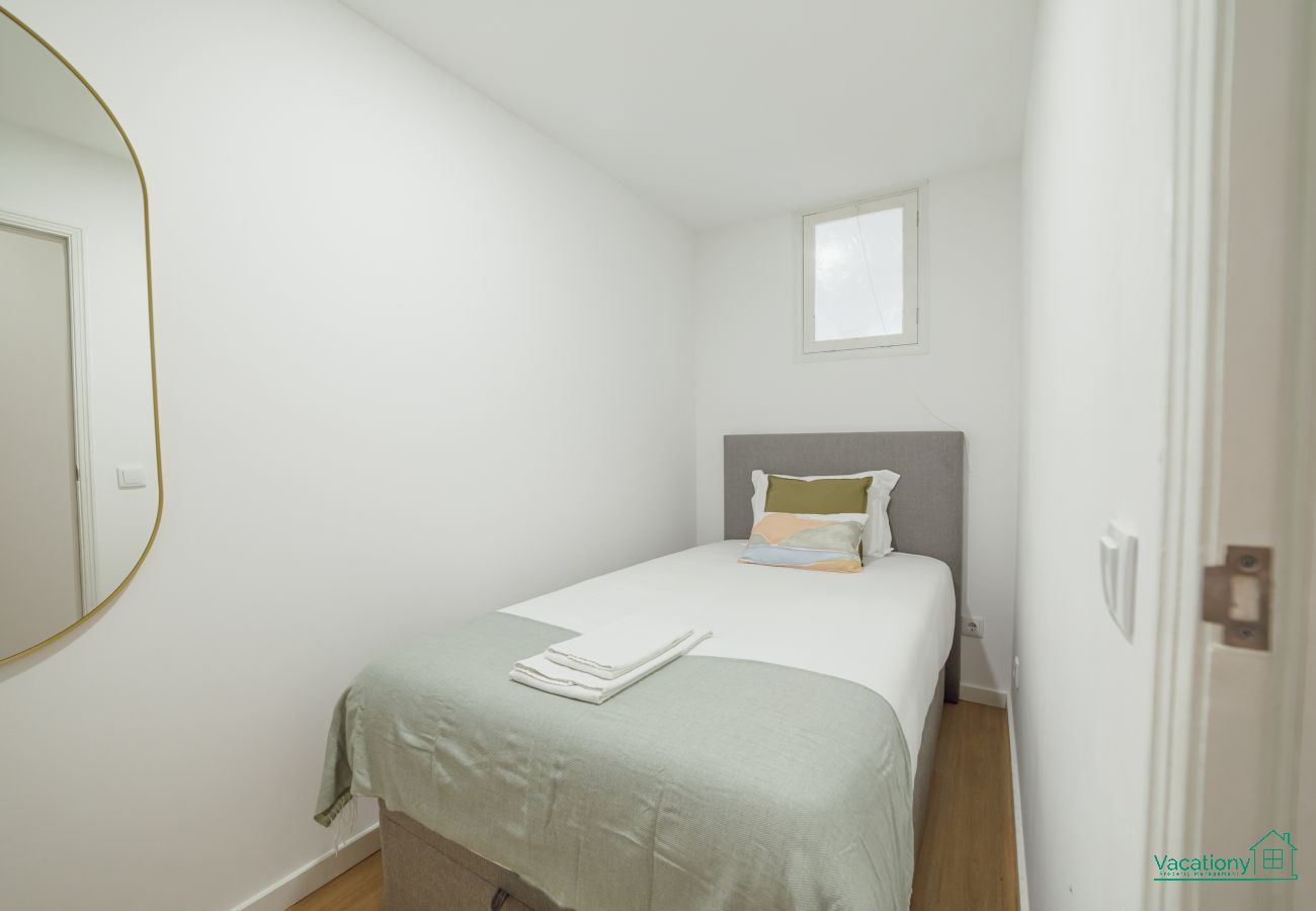 Apartment in Porto - LAPA STYLISH APARTMENT A