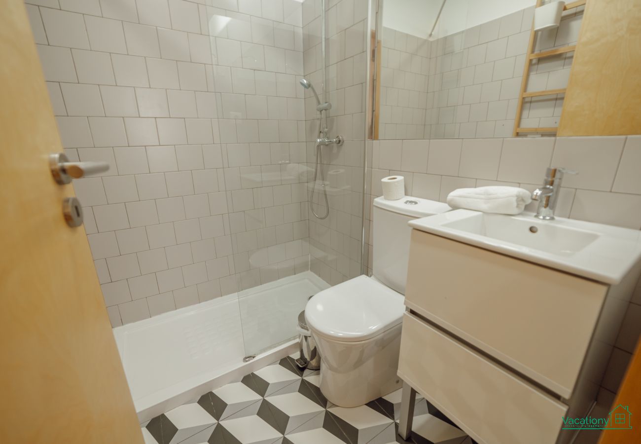 Apartment in Porto - DOWNTOWN CHARMING by VACATIONY