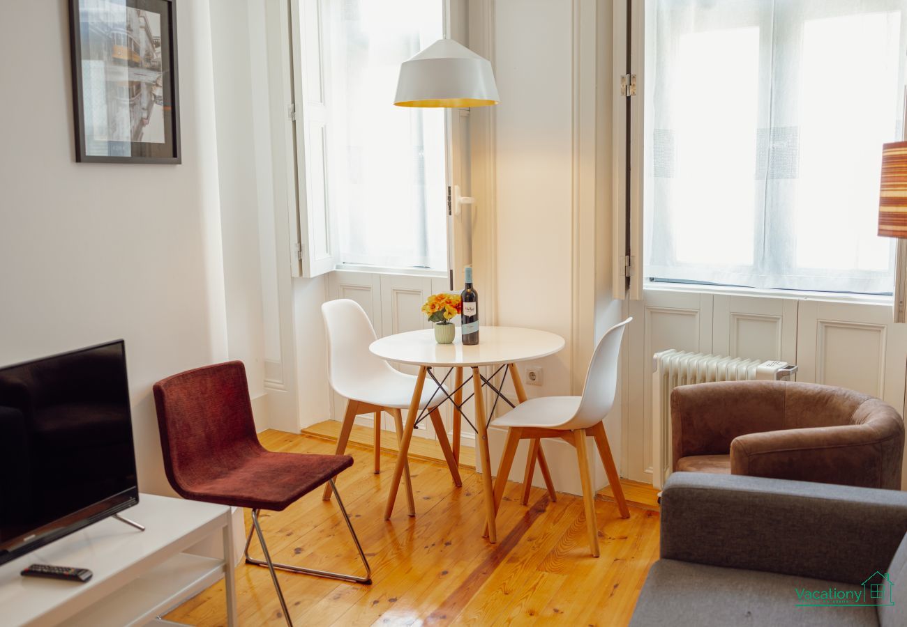 Apartment in Porto - DOWNTOWN CHARMING by VACATIONY