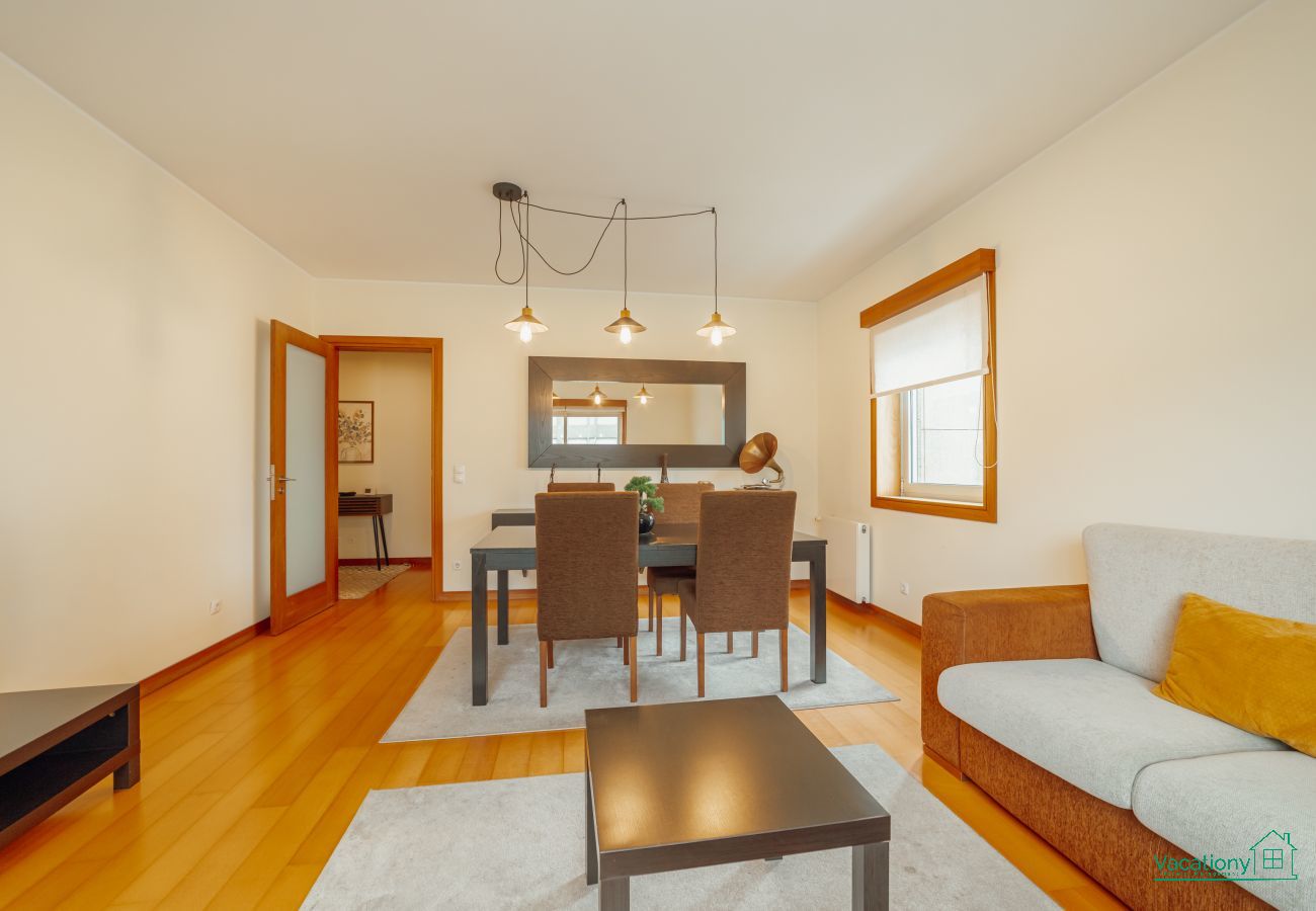 Apartment in Porto - DOWNTOWN DELUXE by VACATIONY
