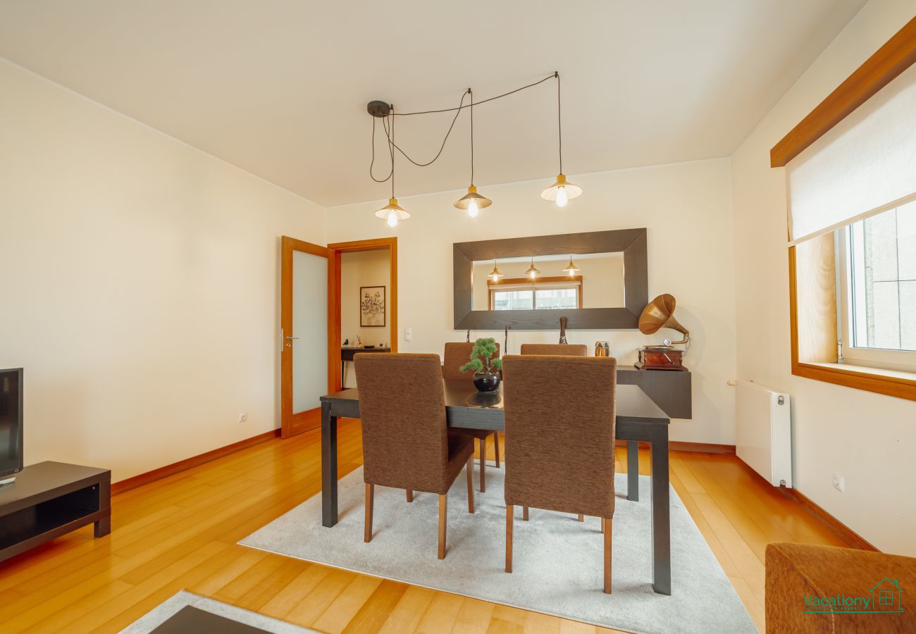Apartment in Porto - DOWNTOWN DELUXE by VACATIONY
