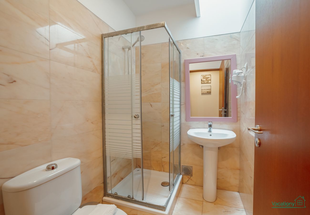 Apartment in Porto - DOWNTOWN DELUXE by VACATIONY