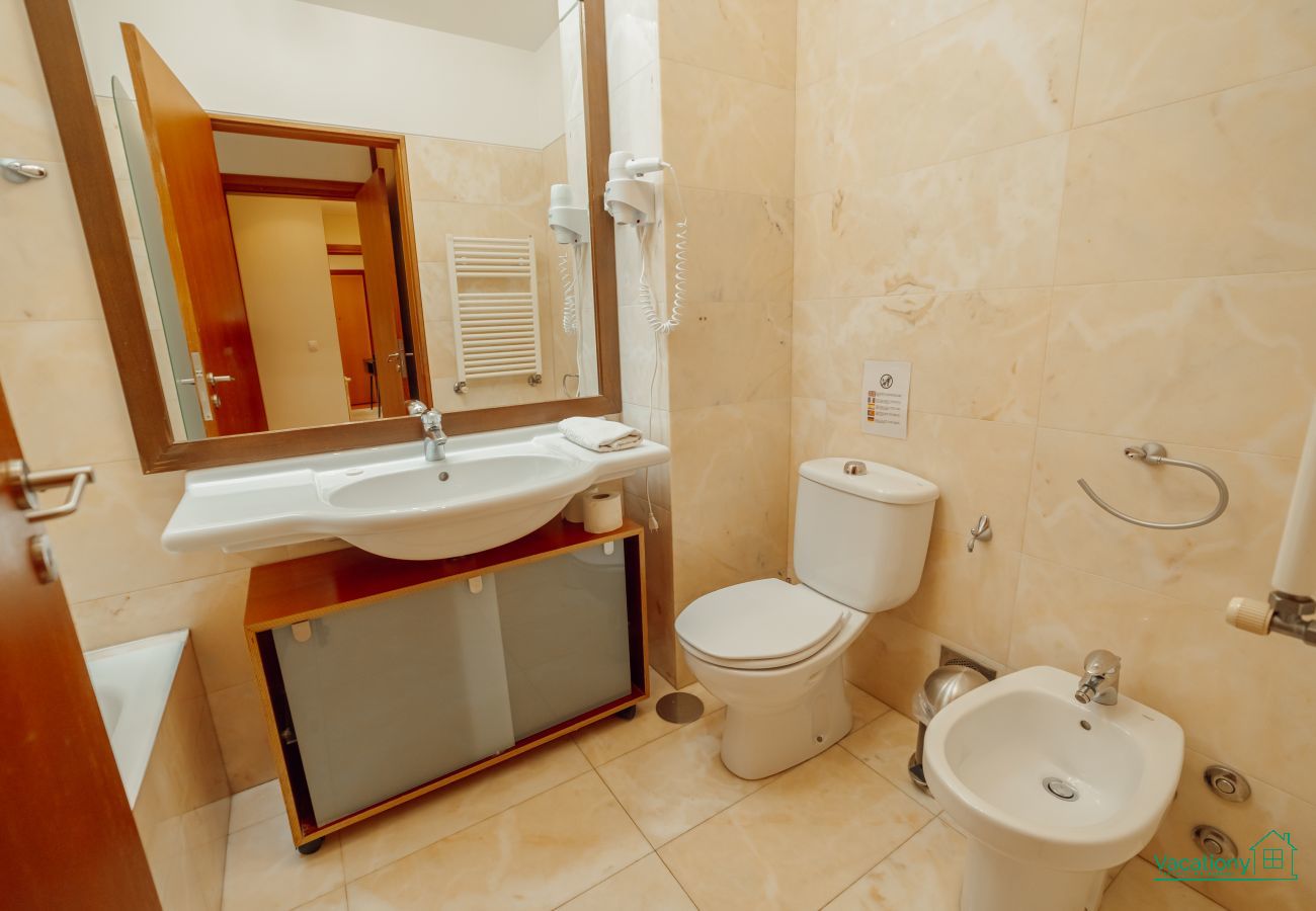 Apartment in Porto - DOWNTOWN DELUXE by VACATIONY