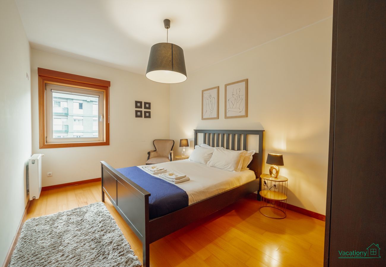 Apartment in Porto - DOWNTOWN DELUXE by VACATIONY
