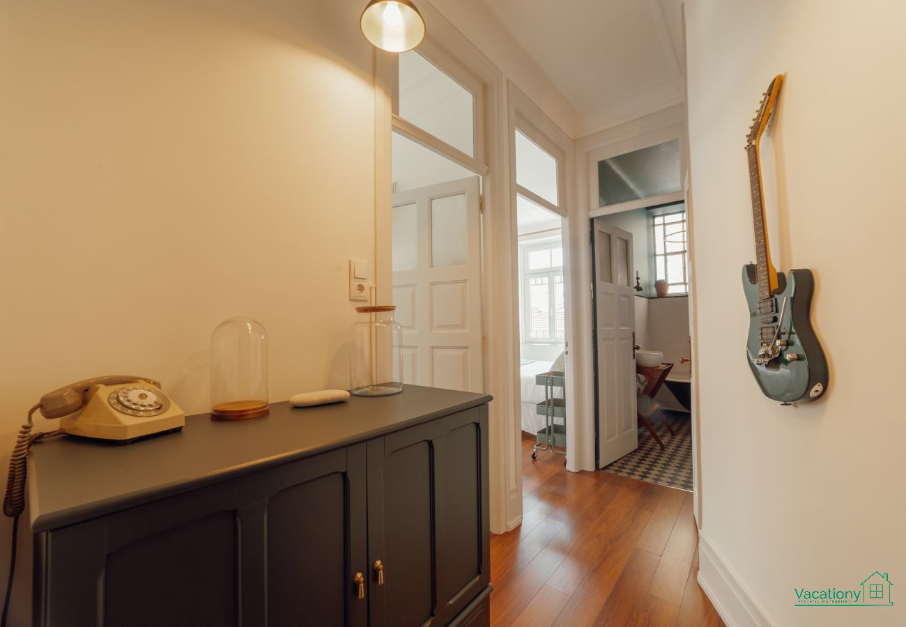 Apartment in Porto - DOWNTOWN RETRO BOLHAO by VACATIONY