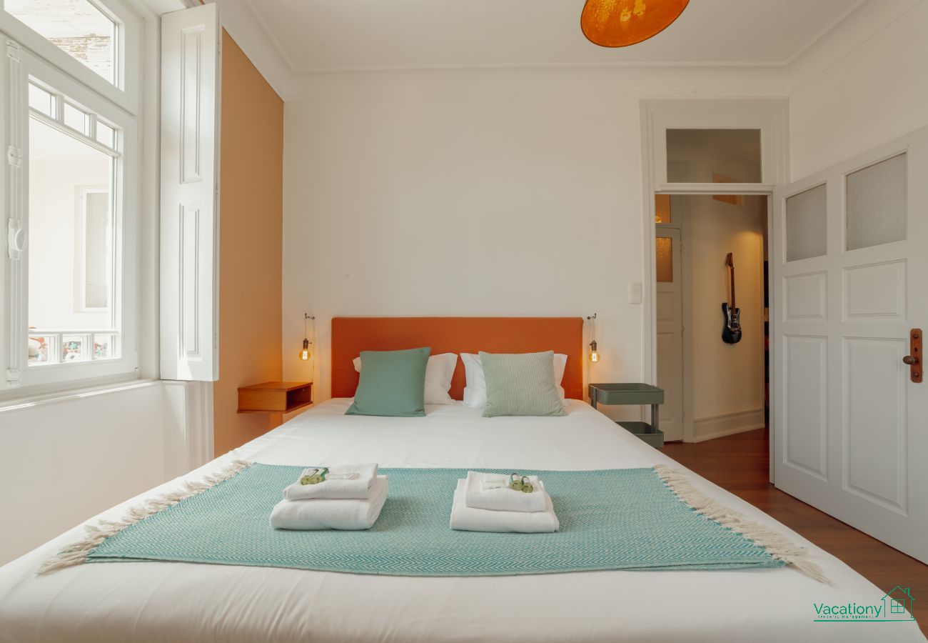 Apartment in Porto - DOWNTOWN RETRO BOLHAO by VACATIONY