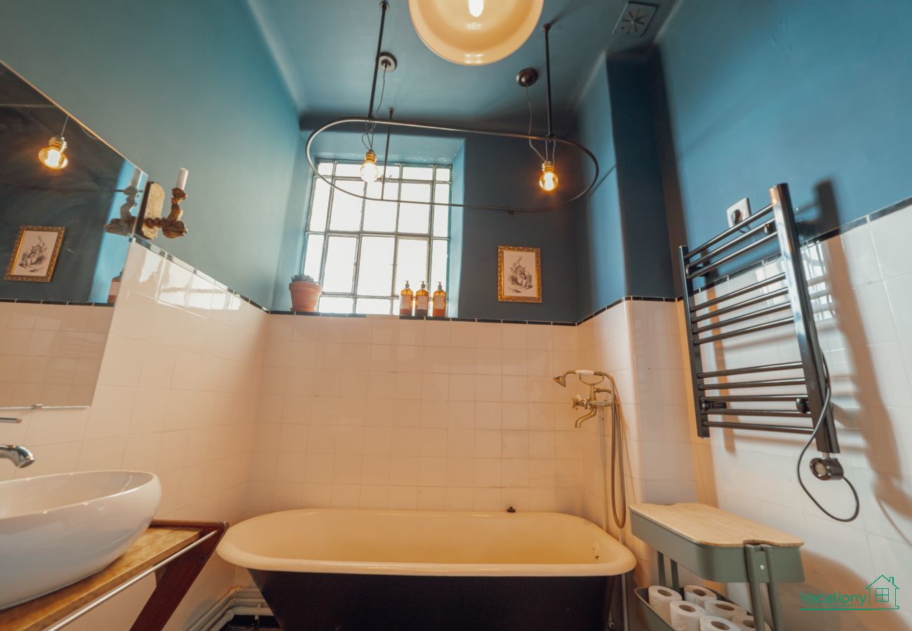 Apartment in Porto - DOWNTOWN RETRO BOLHAO by VACATIONY