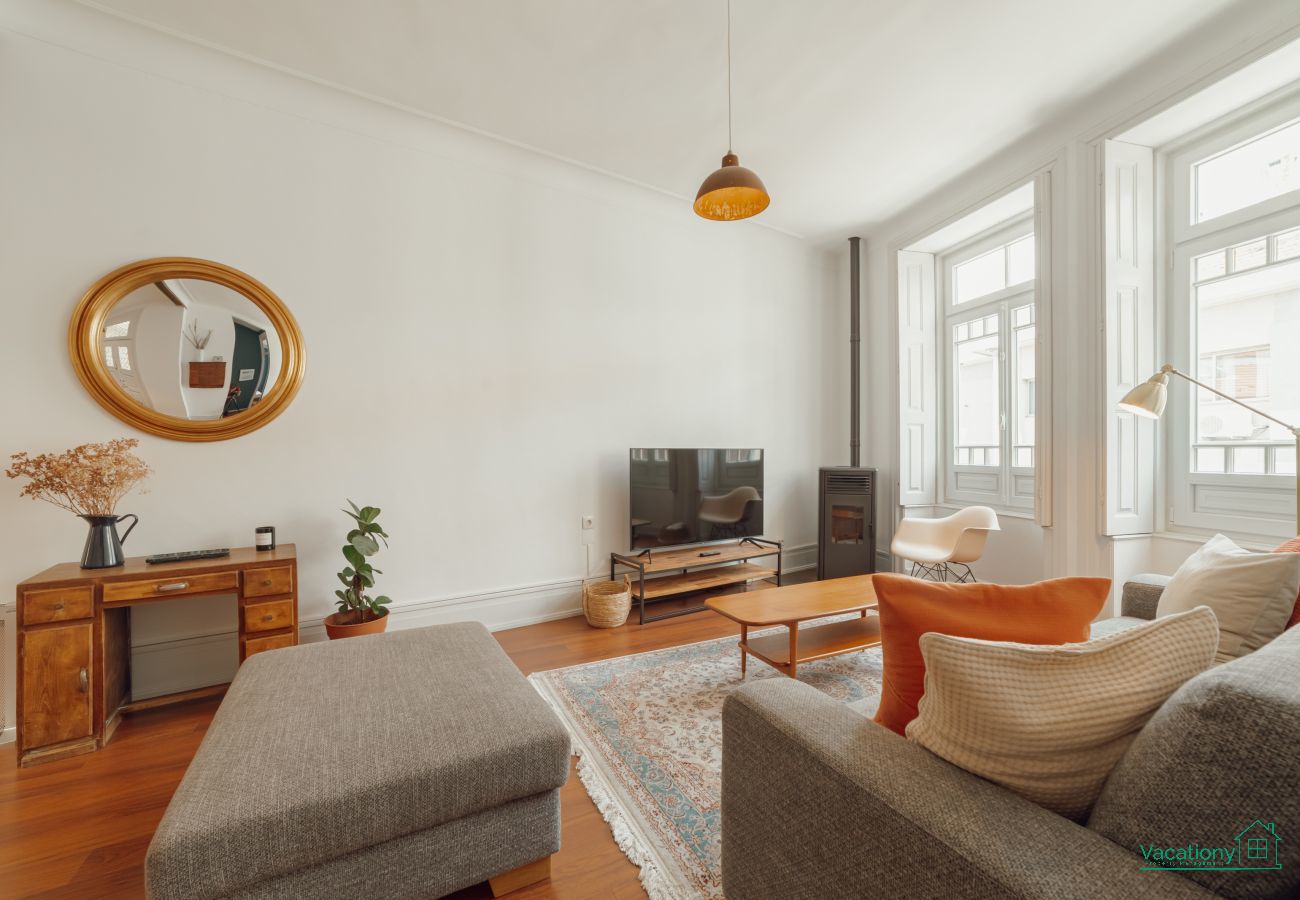 Apartment in Porto - DOWNTOWN RETRO BOLHAO by VACATIONY