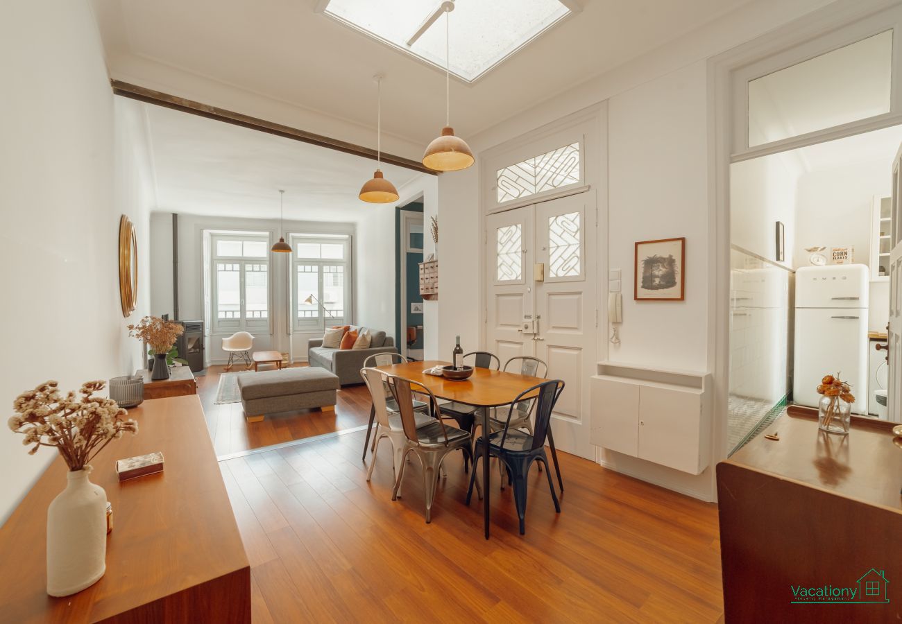 Apartment in Porto - DOWNTOWN RETRO BOLHAO by VACATIONY