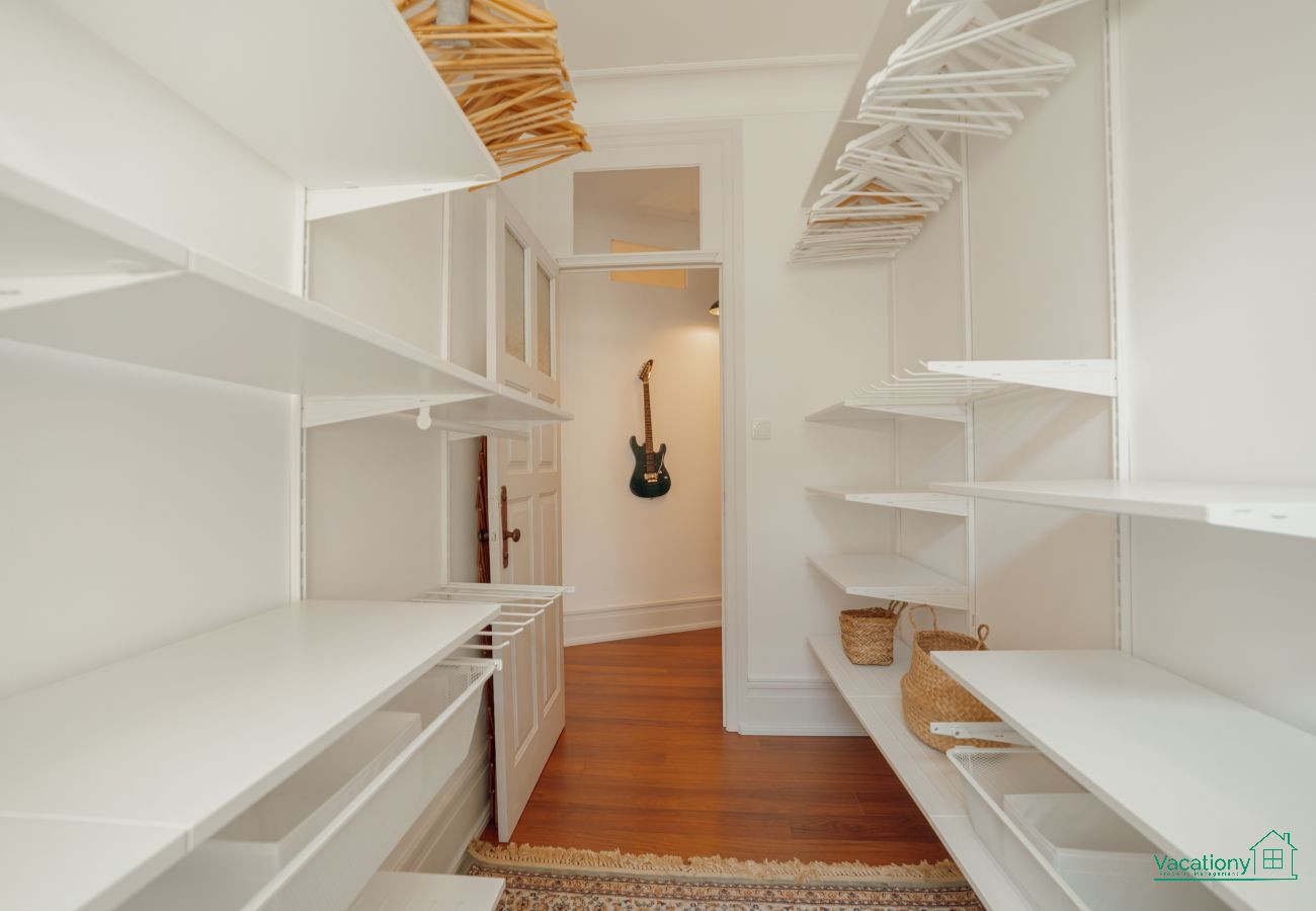 Apartment in Porto - DOWNTOWN RETRO BOLHAO by VACATIONY