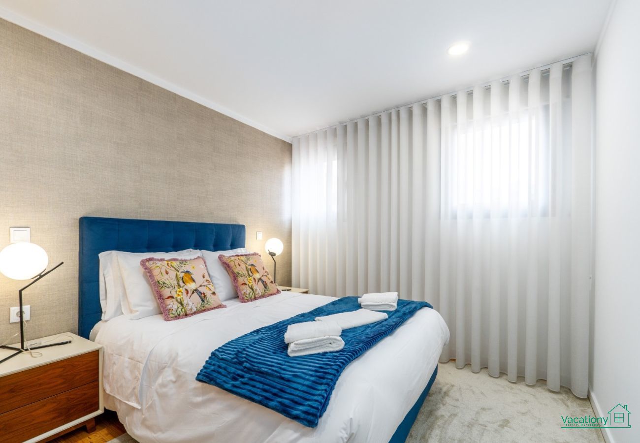 Apartment in Porto - CITY CENTER COMFORT APARTMENT B by VACATIONY