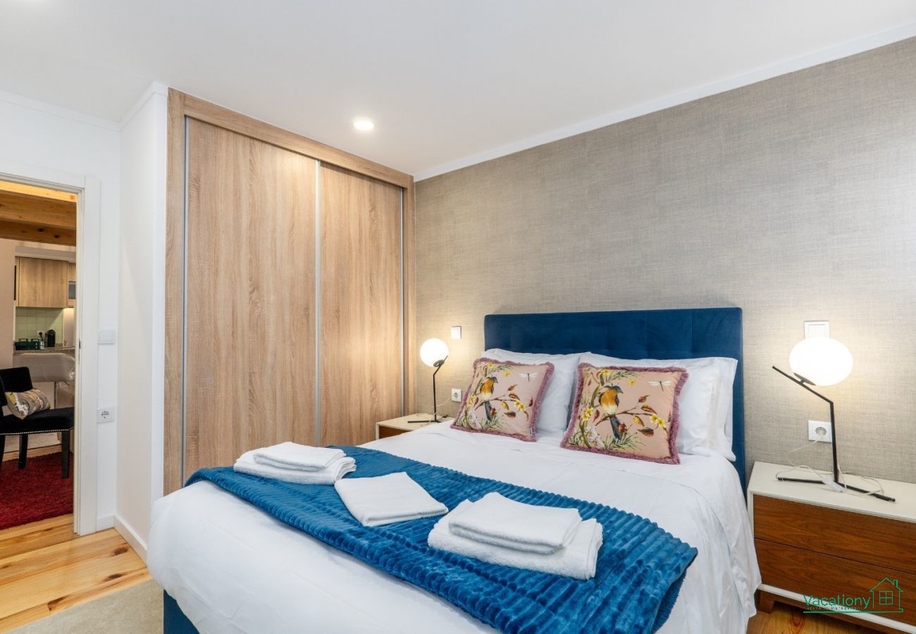 Apartment in Porto - CITY CENTER COMFORT APARTMENT B by VACATIONY