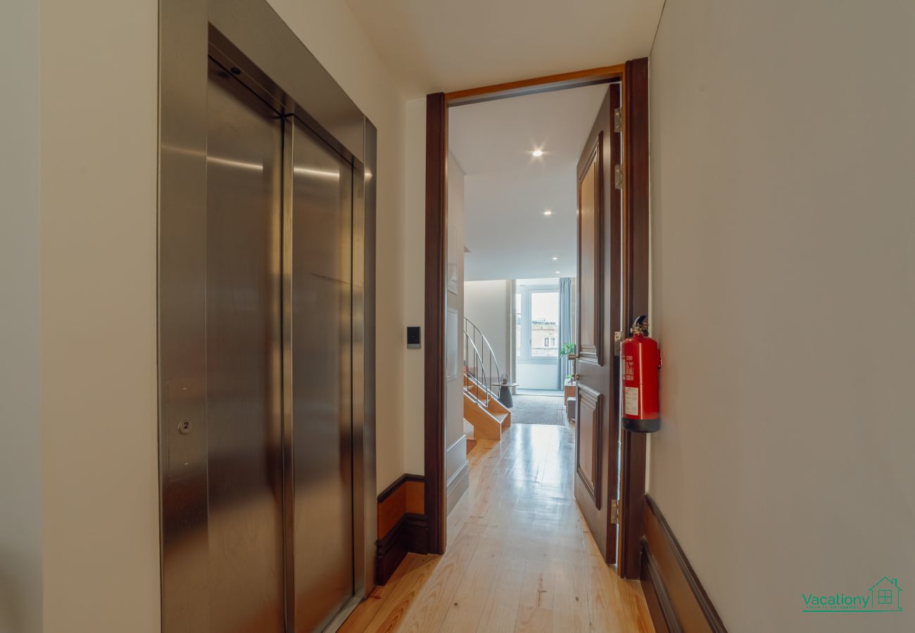 Apartment in Porto - DOWNTOWN GOLD BOLHÃO F DUPLEX by VACATIONY
