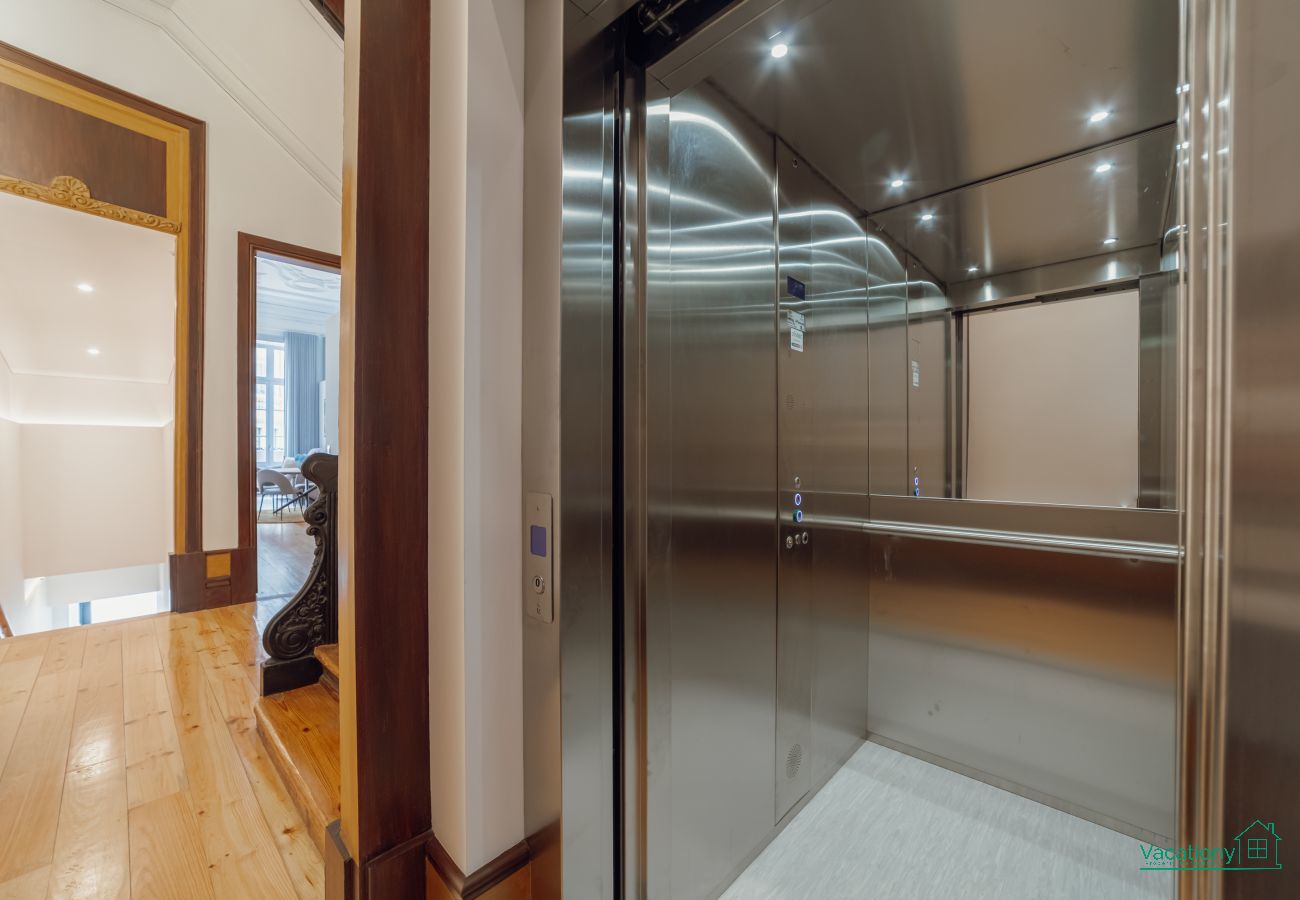 Apartment in Porto - DOWNTOWN GOLD BOLHÃO F DUPLEX by VACATIONY