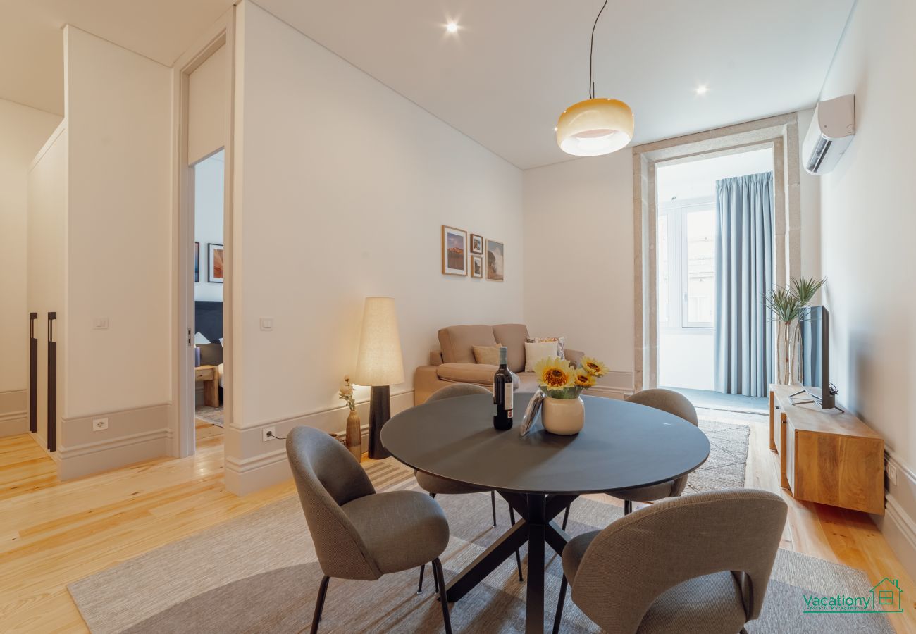 Apartment in Porto - DOWNTOWN GOLD BOLHÃO D by VACATIONY