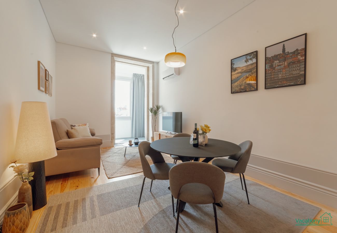 Apartment in Porto - DOWNTOWN GOLD BOLHÃO D by VACATIONY
