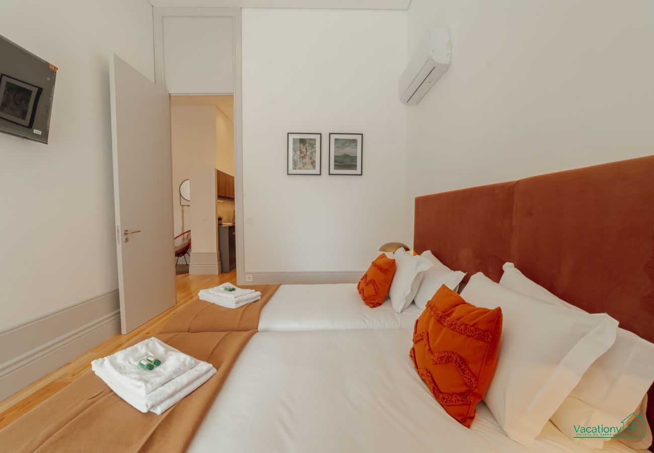 Apartment in Porto - DOWNTOWN GOLD BOLHÃO B WITH TERRACE by VACATIONY