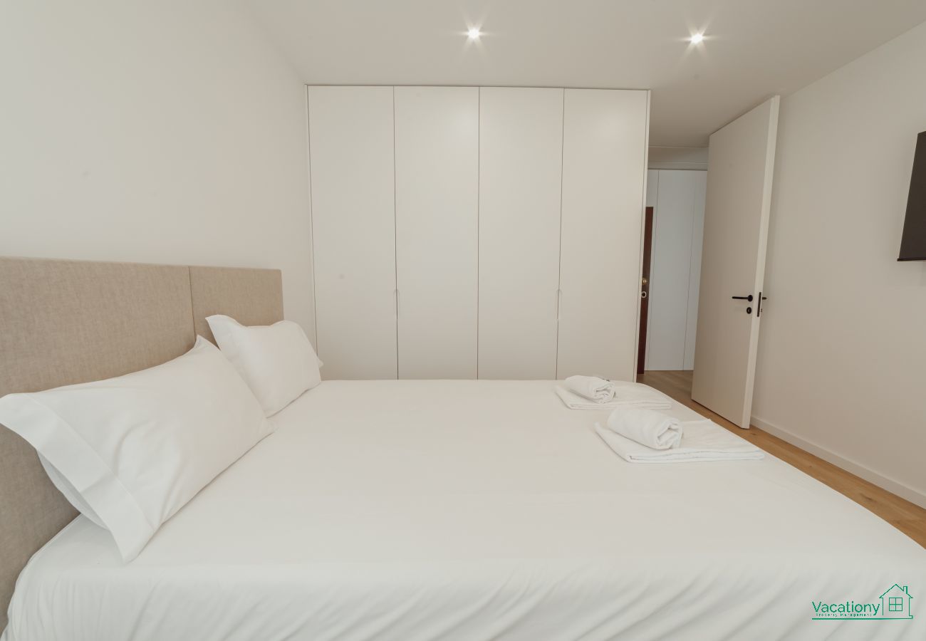Apartment in Porto - DOWNTOWN PREMIUM with BALCONY by VACATIONY
