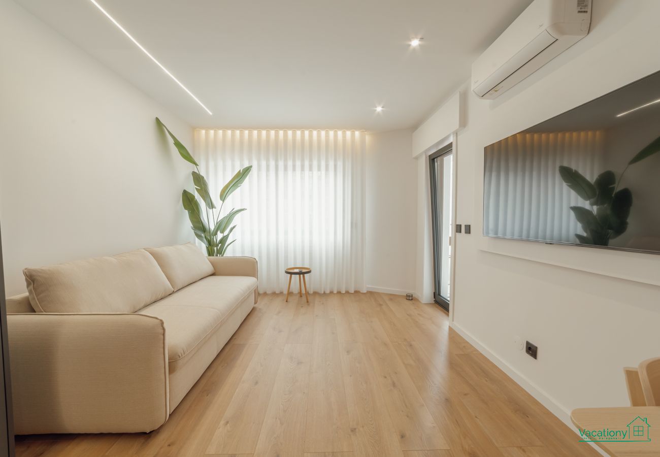Apartment in Porto - DOWNTOWN PREMIUM with BALCONY by VACATIONY